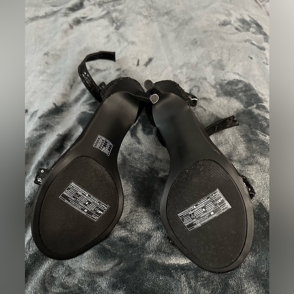 Forever21 ankle strap heels NEW ! - Picture 4 of 6